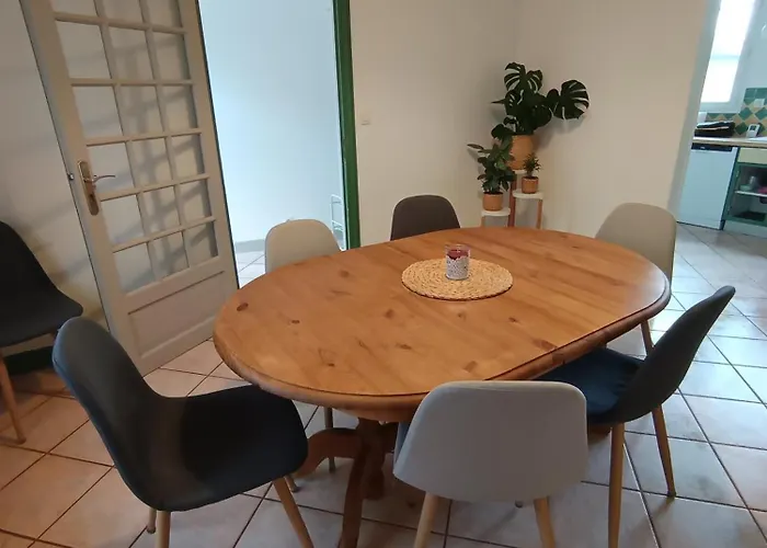 La Parenthese De Les Eaux Holiday home *